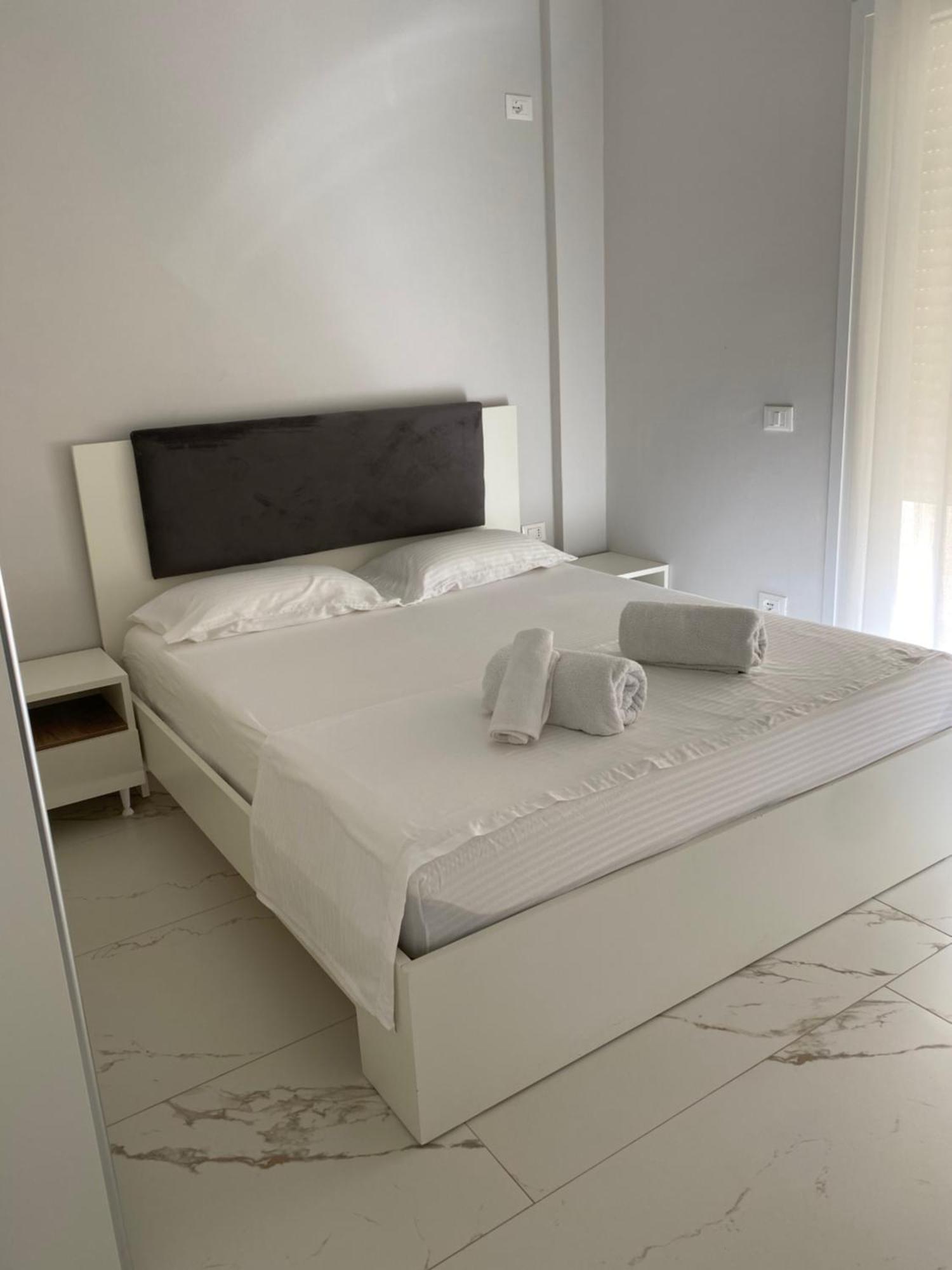 Edan Apartments วญอเรอ ภายนอก รูปภาพ